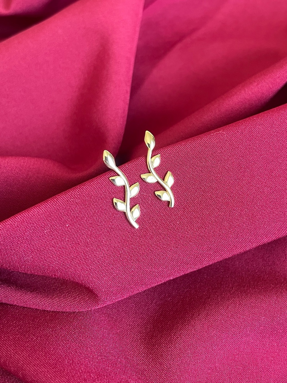 14k Gold Delicate Leaf Vine Climber Earrings - Picture 3 of 5